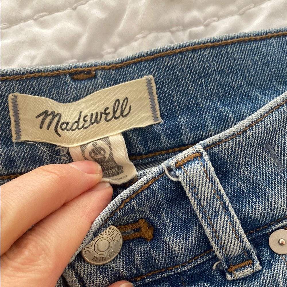 Madewell Womens 90s Straight Jeans Petite Length - Picture 4 of 5